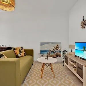 https://casa-tornasol.in-canary-islands.com